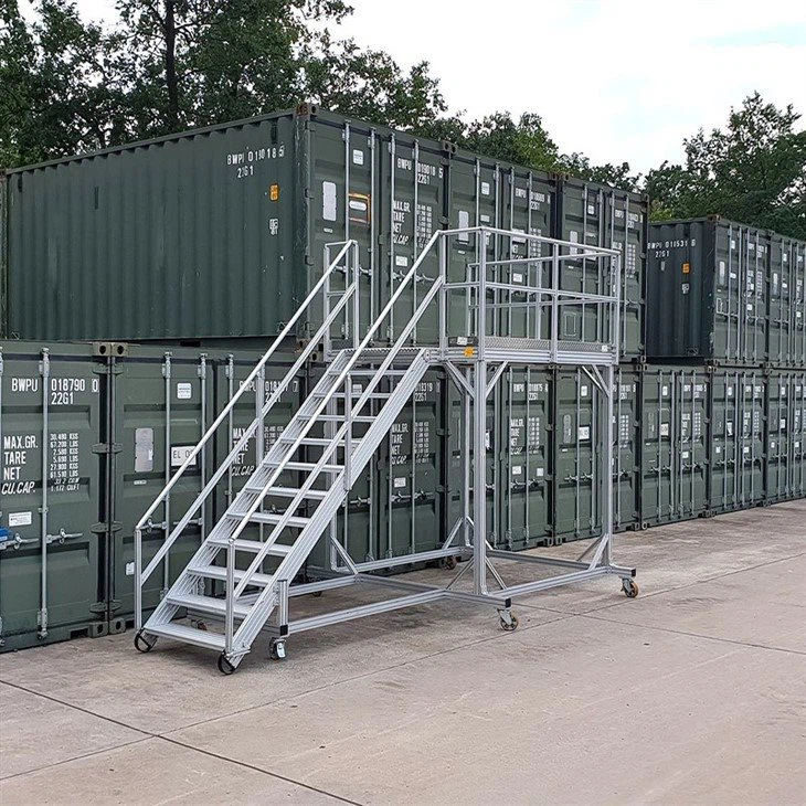 Versatile Work Stairs